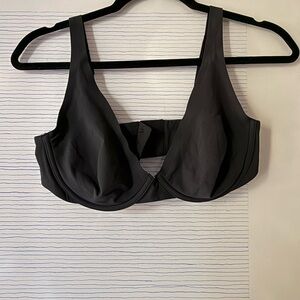 Skims fits everybody unlined apex plunge bra